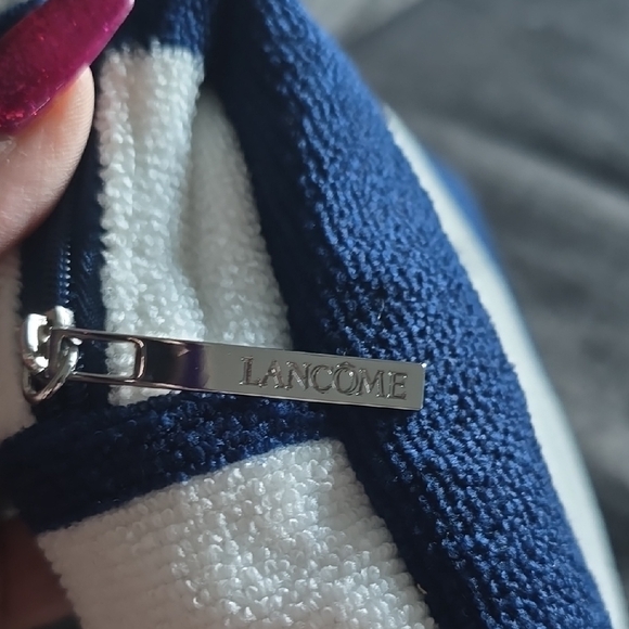 Blue and White Bag - Picture 4 of 5